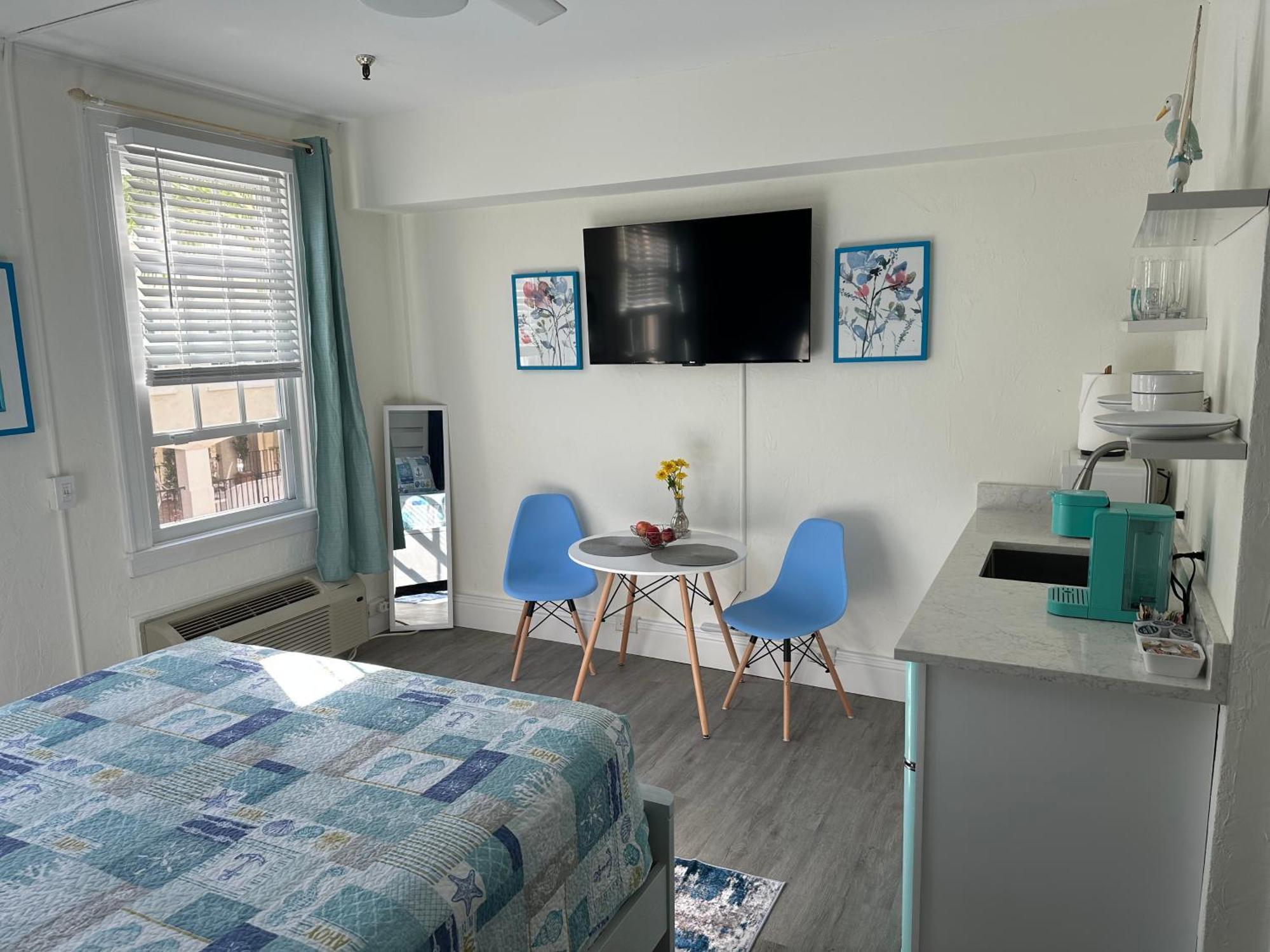 Cozy Studio In The Heart Of The Palm Beach Island - Free Valet Service Ngoại thất bức ảnh